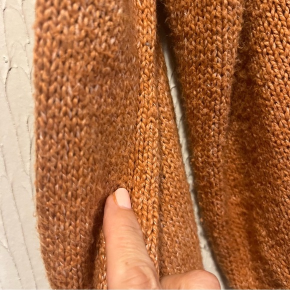 Aerie Warm Rust Mock Neck Sweater size medium - Picture 3 of 11
